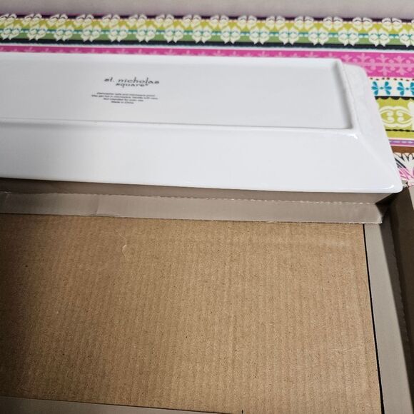 St. Nicholas Square Bird on Branch Joy to the World Fluted Ceramic Treat Tray - Picture 6 of 9